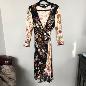Dreamy cottagecore floral wrap dress 🌸🌿